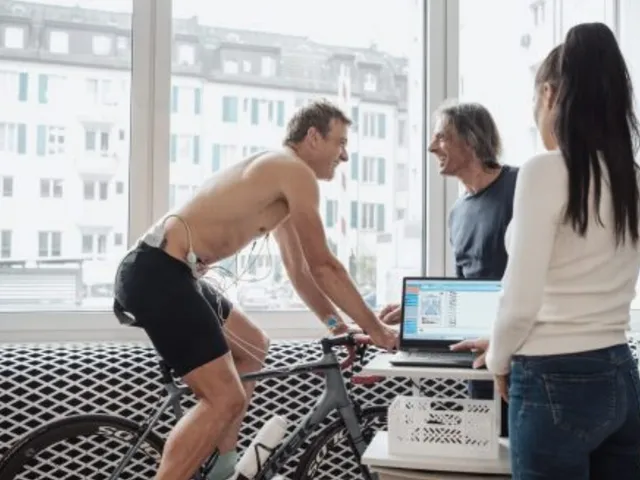 Check-Up mit Leistungsdiagnostik auf dem Fahrrad