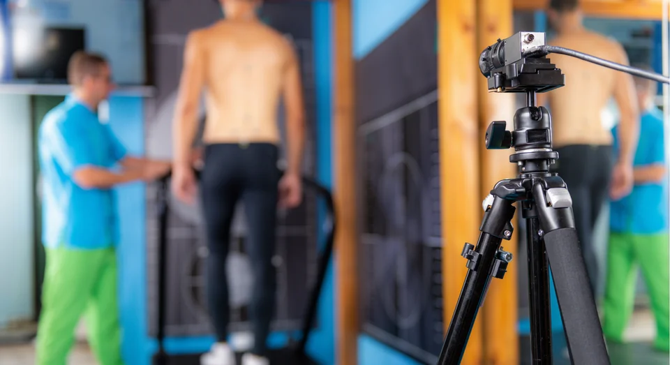 Analisi del movimento sul tapis roulant con sistema di telecamere